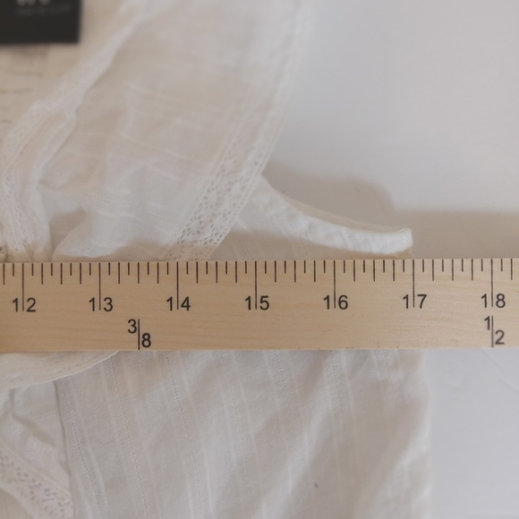 Size SP Kut from the Kloth White Flutter Sleeve Ruffle Lace Top Blouse NWT - Picture 5 of 7